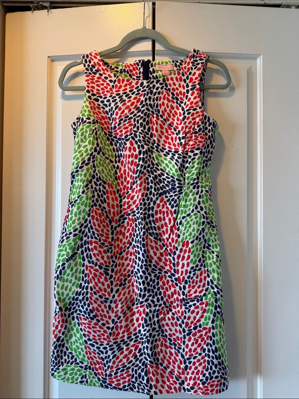 Lilly Pulitzer Sleeveless Leaf-Print Shift Dress